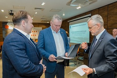 Поддерживаем всех, кому нужна помощь